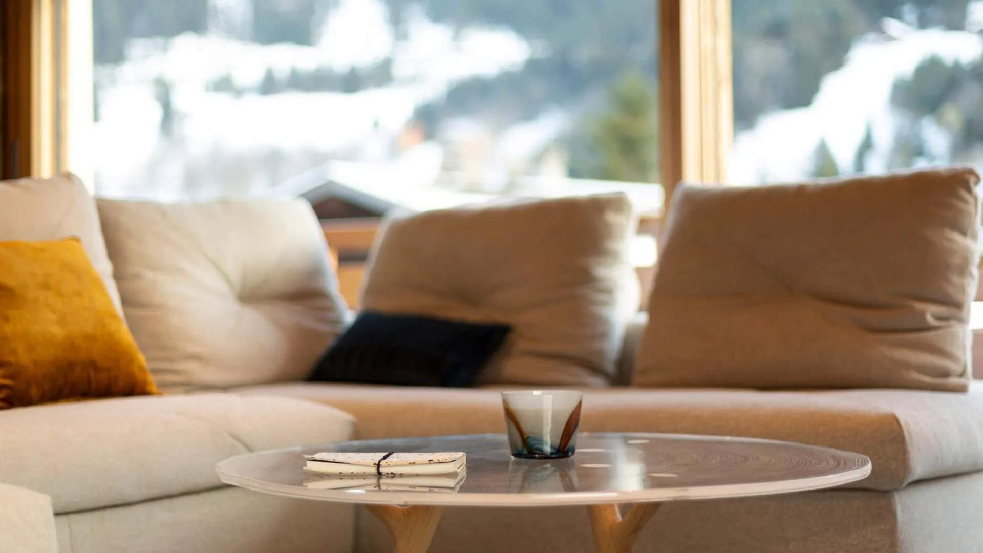 Chalet 5* A La Clusaz : Piscine Chauffee, Skis Aux Pieds, 6 Chambres, Garage 3 Voitures - Fr-1-459-149